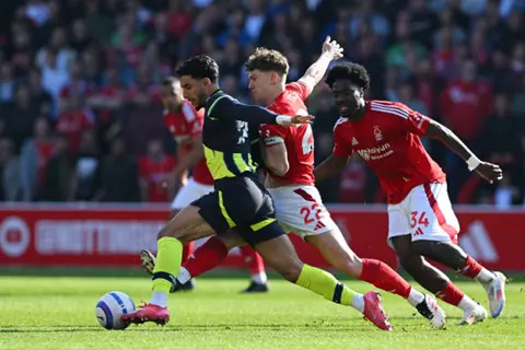 بمشاركة مرموش.. مانشستر سيتي يسقط أمام نوتينجهام بهدف قاتل في الدوري الإنجليزي